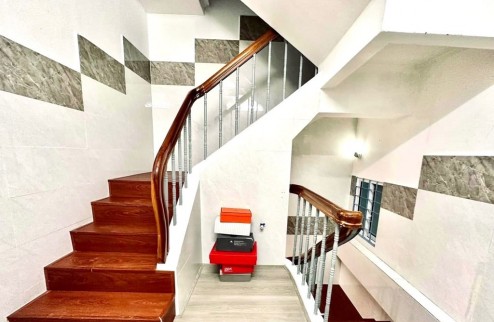 Nhà Đẹp Khu VIP Phú Nhuận Giáp Q3 Chỉ 4,5 TỶ